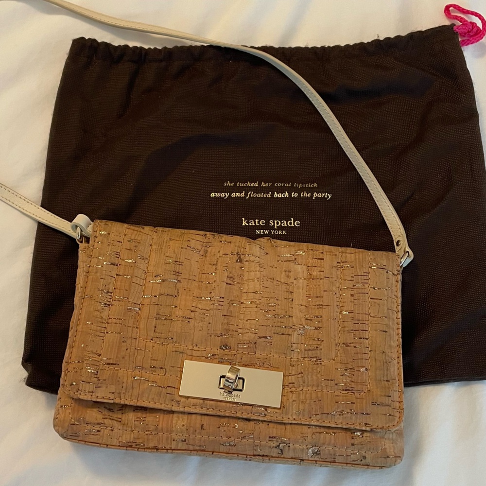 kate spade Cork Crossbody Bag with Gold-Tone Turn Lock in Natural and White